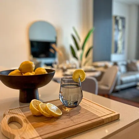 Higuests - Charming Retreat In Citywalk With Balcony And Pool Dubai Exterior photo