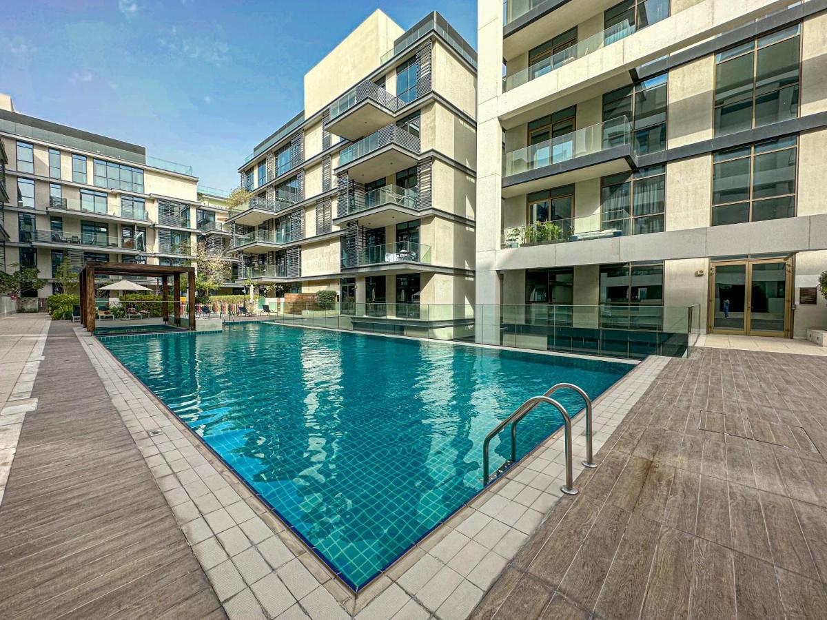 Higuests - Charming Retreat In Citywalk With Balcony And Pool * Dubai