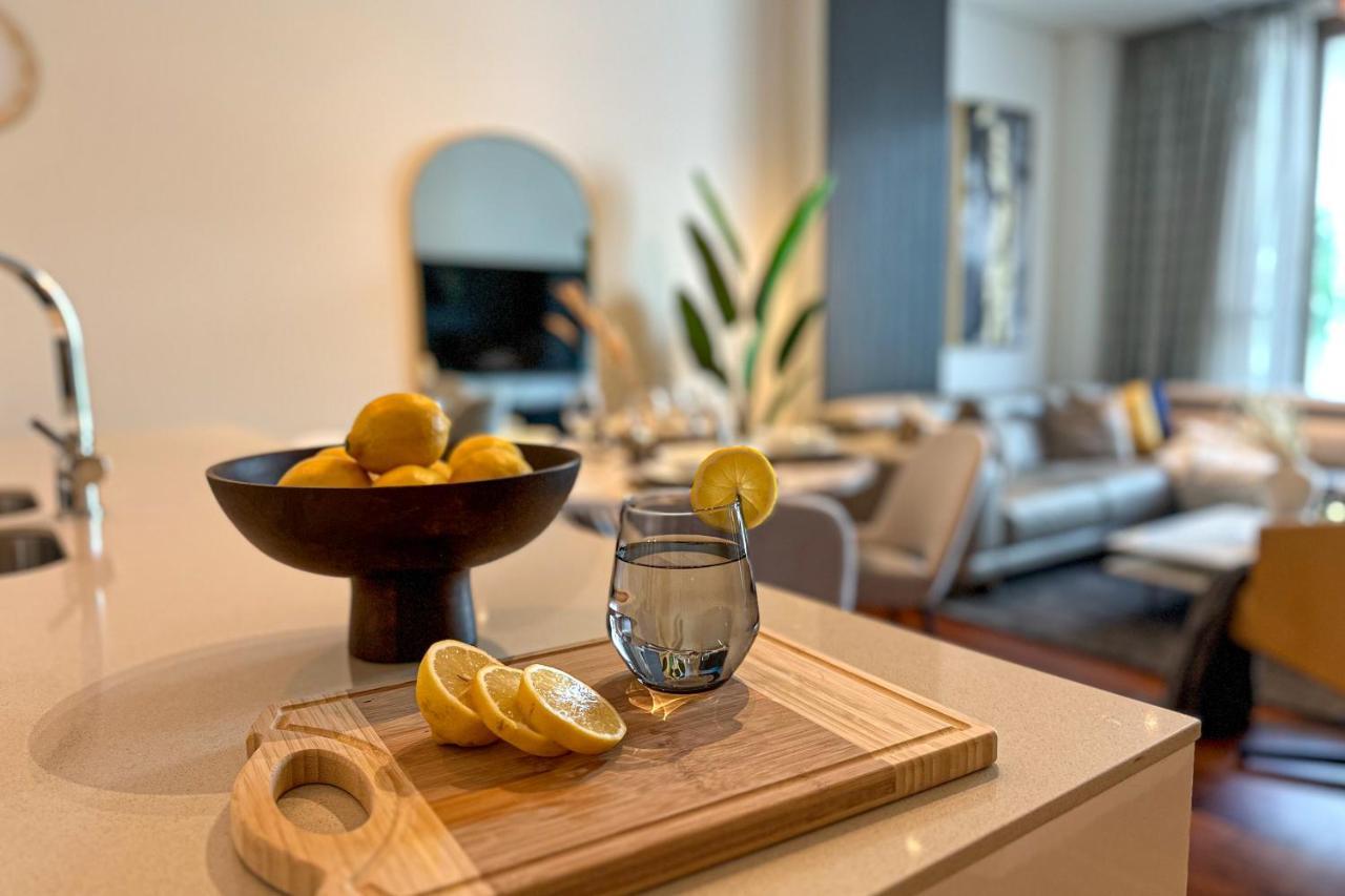 Higuests - Charming Retreat In Citywalk With Balcony And Pool Apartment *
