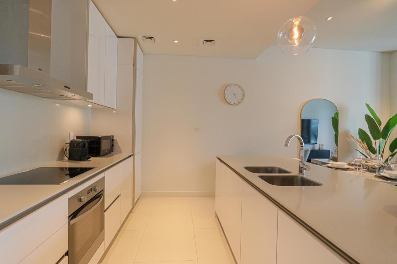 Higuests - Charming Retreat In Citywalk With Balcony And Pool *