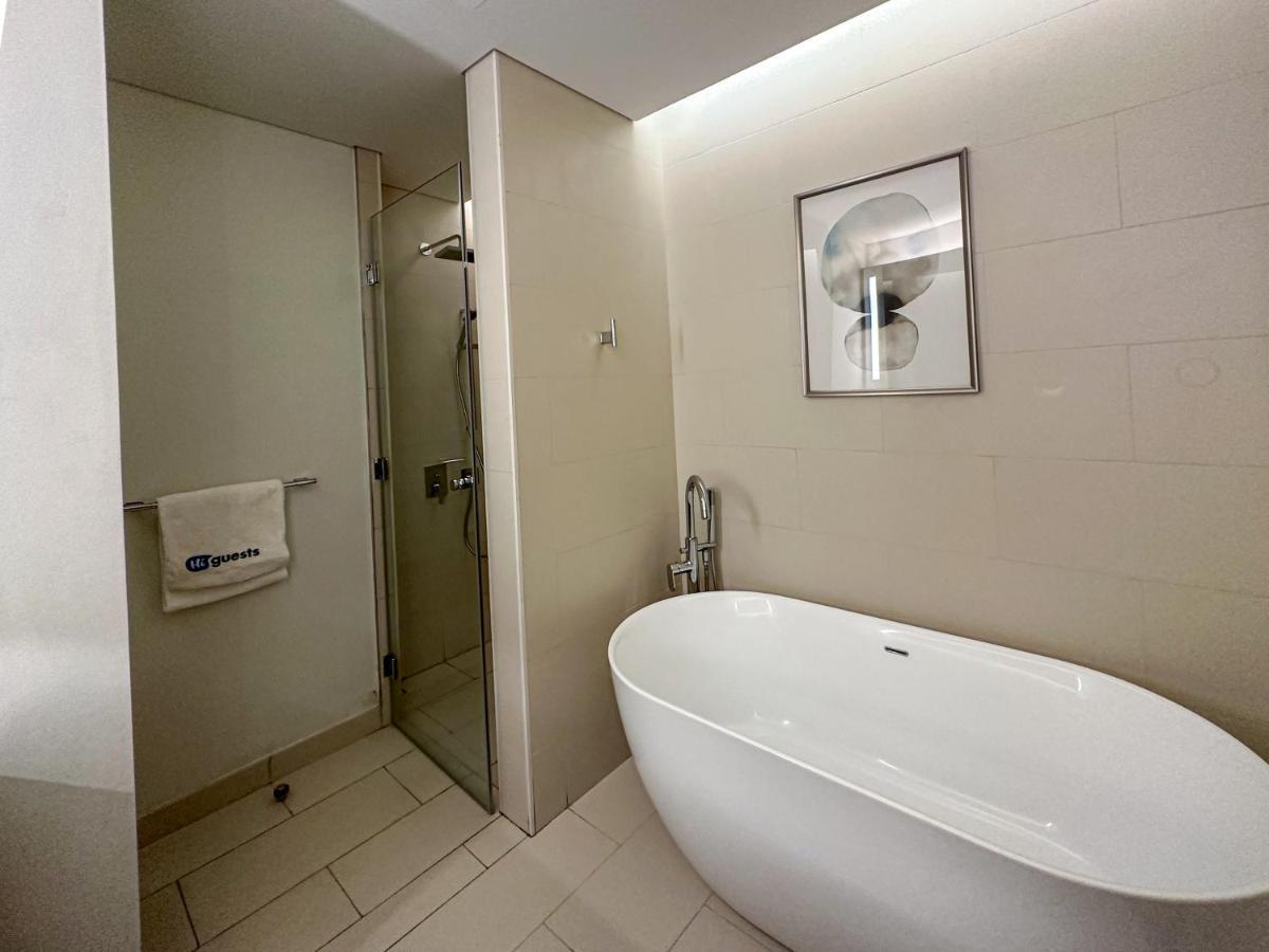 Higuests - Charming Retreat In Citywalk With Balcony And Pool Apartment Dubai