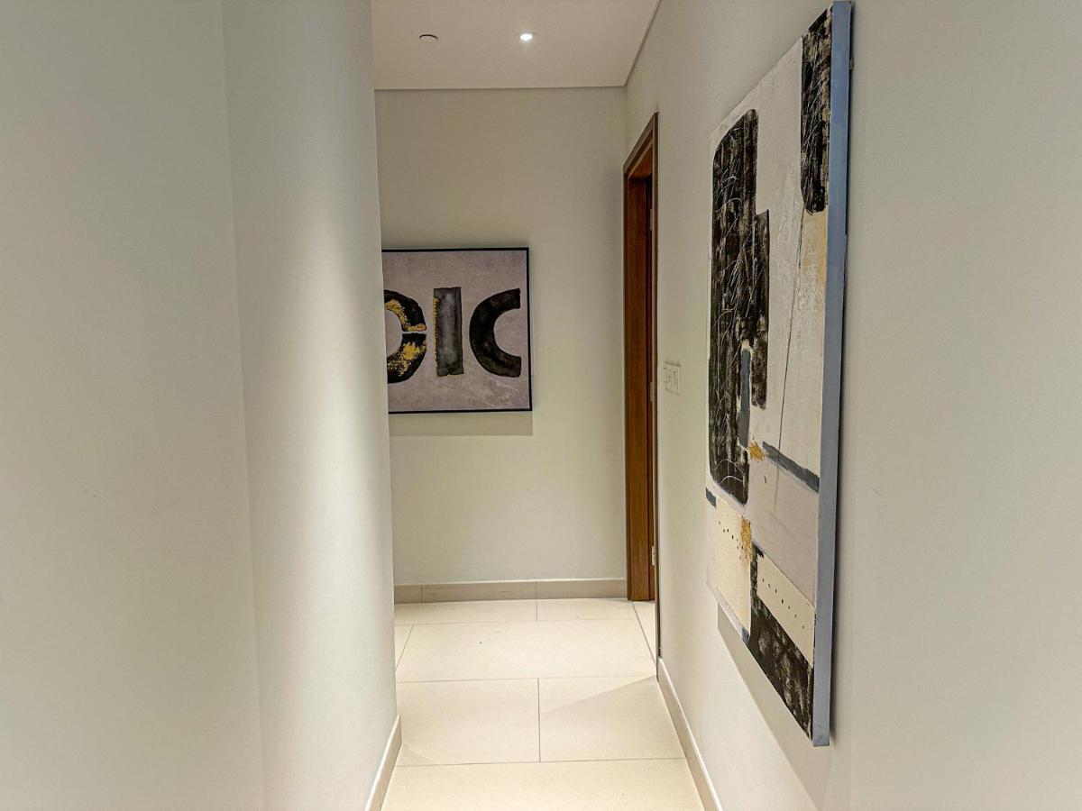 Higuests - Charming Retreat In Citywalk With Balcony And Pool Apartment Dubai