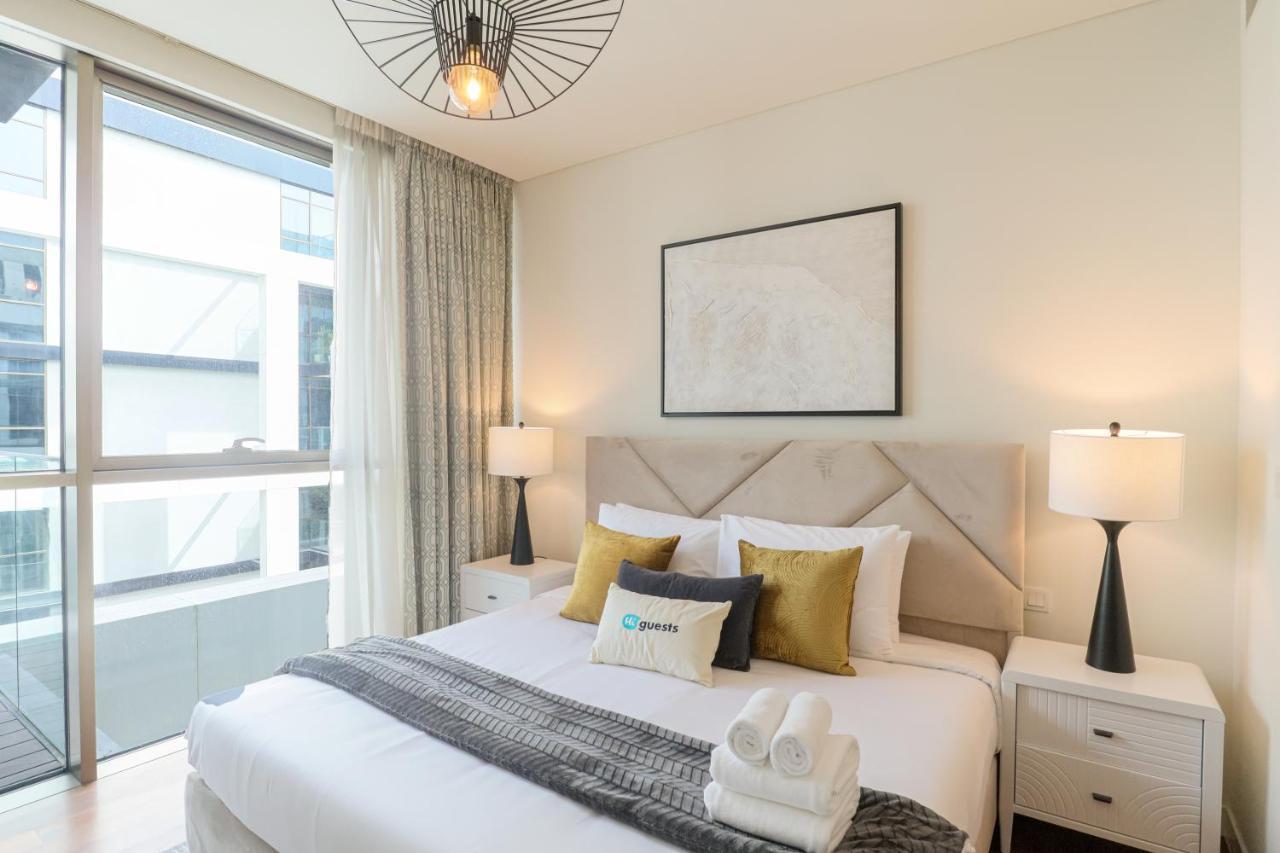 Higuests - Charming Retreat In Citywalk With Balcony And Pool Dubai
